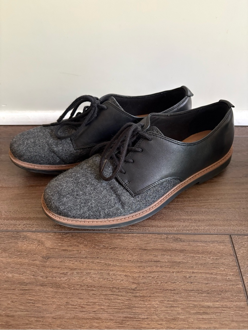 Clarks Women's Oxford Shoes 8.5